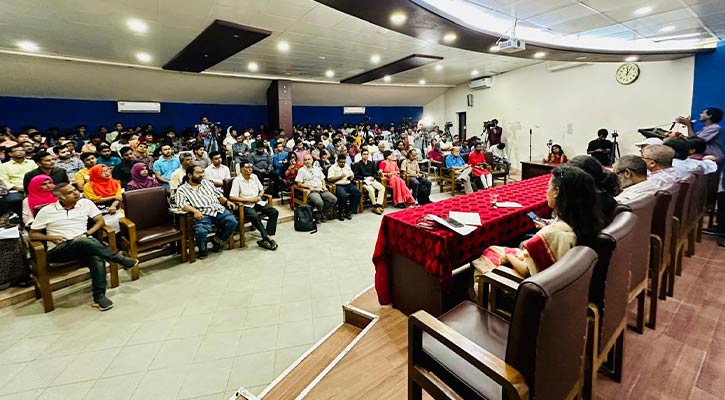 বুনিয়াদি শিক্ষায় সর্বাধিক গুরুত্বসহ ১৭ সুপারিশ